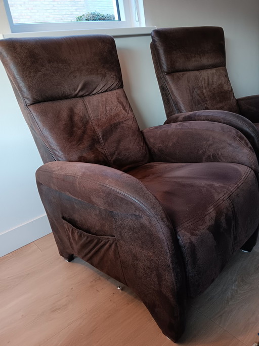 2X Reclining chairs