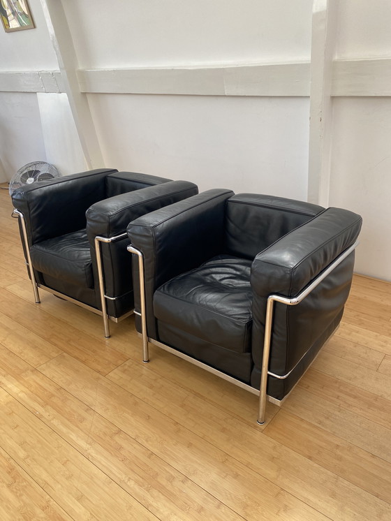 Image 1 of 2x Cassina LC2 armchairs