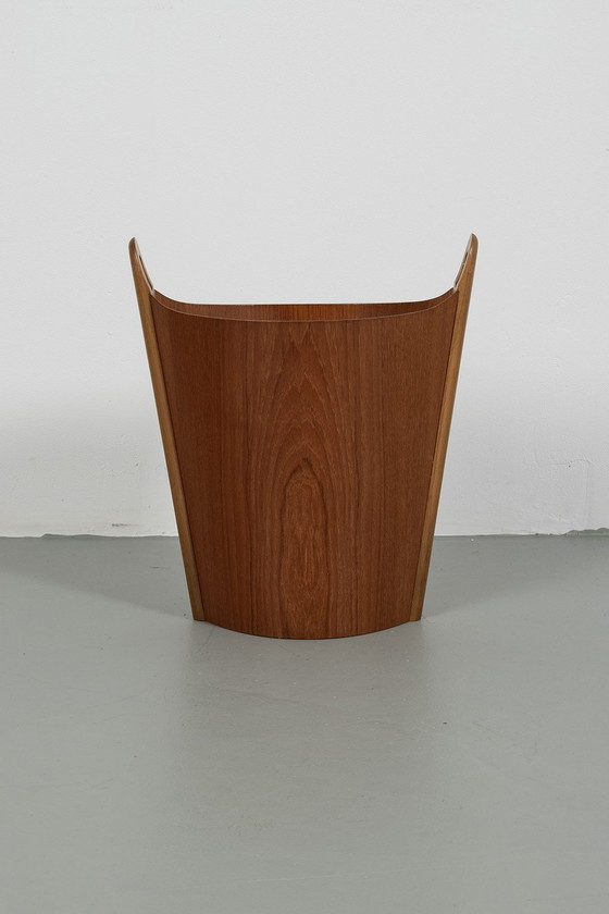 Image 1 of Trash can by Einar Barnes