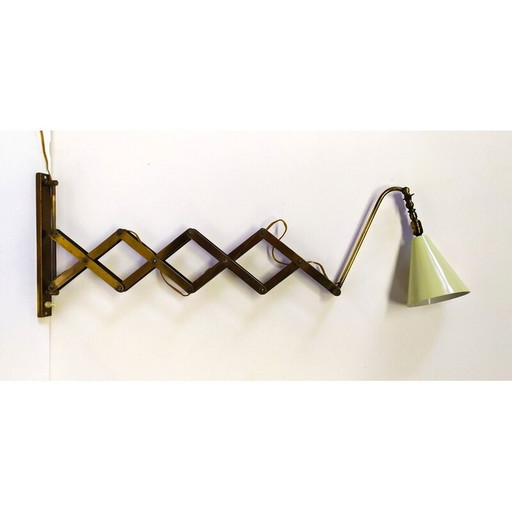 Lampada da parete vintage in ottone a forbice, Italia 1940