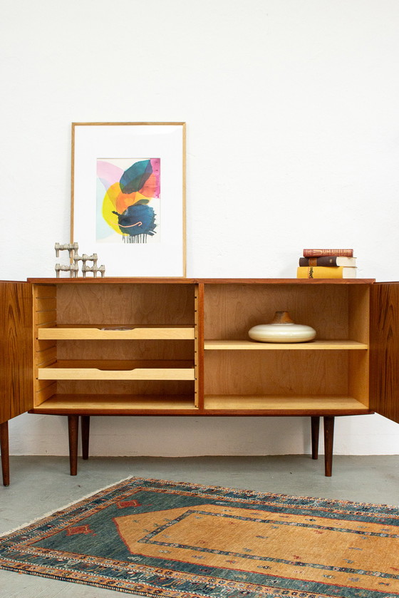 Image 1 of Vintage teak sideboard chest of drawers Hundevad