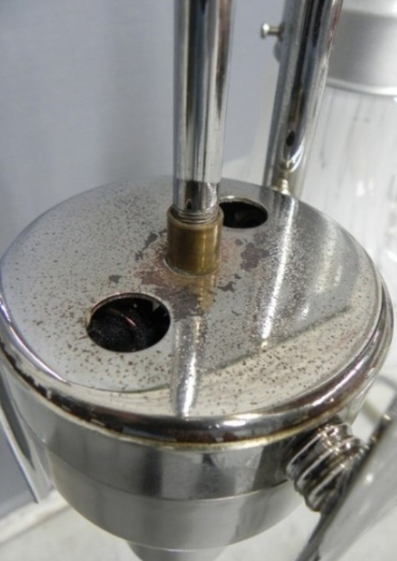 Image 1 of Lampada a sospensione vintage con 3 paralumi in vetro opaco