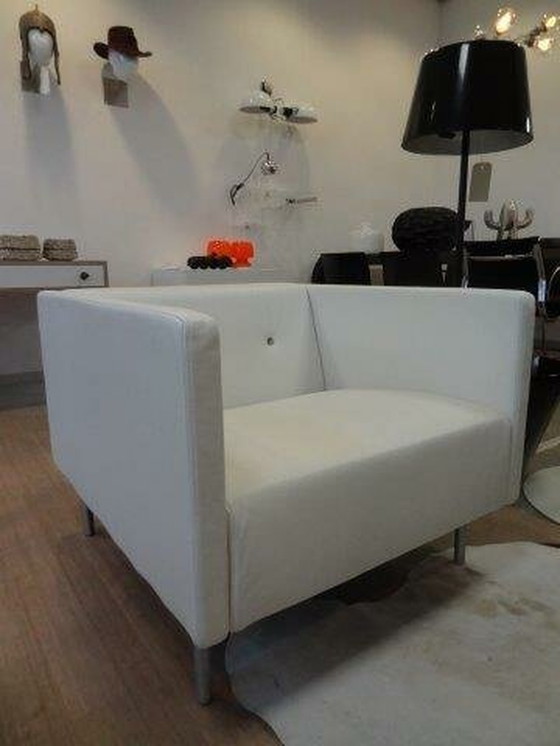 Image 1 of Moooi Bottoni Armchair, Design Marcel Wanders