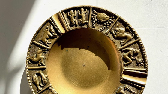 Image 1 of Posacenere vintage in bronzo con segno zodiacale