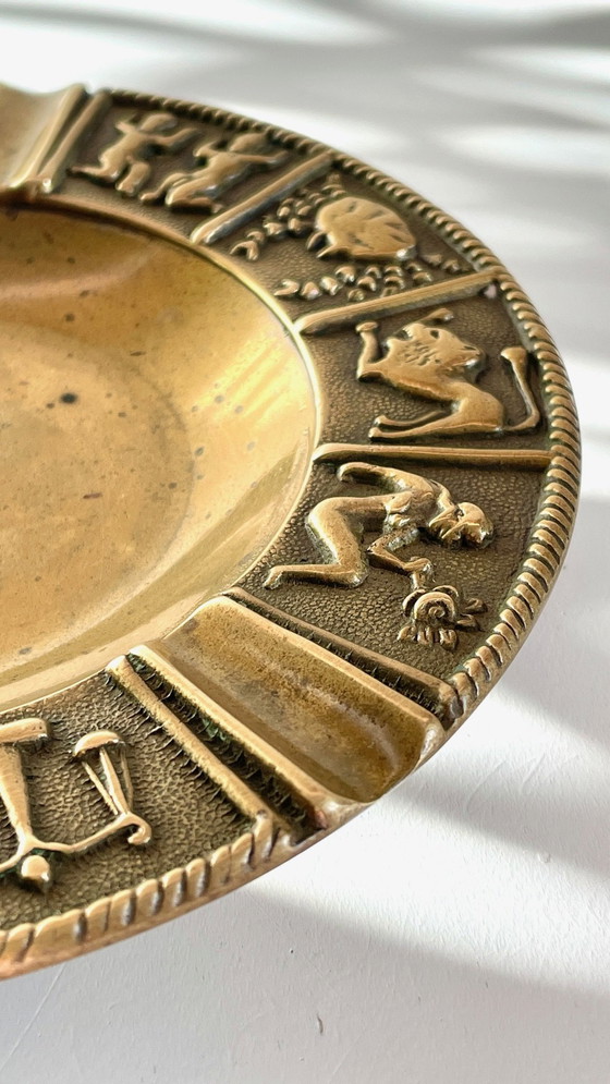 Image 1 of Posacenere vintage in bronzo con segno zodiacale