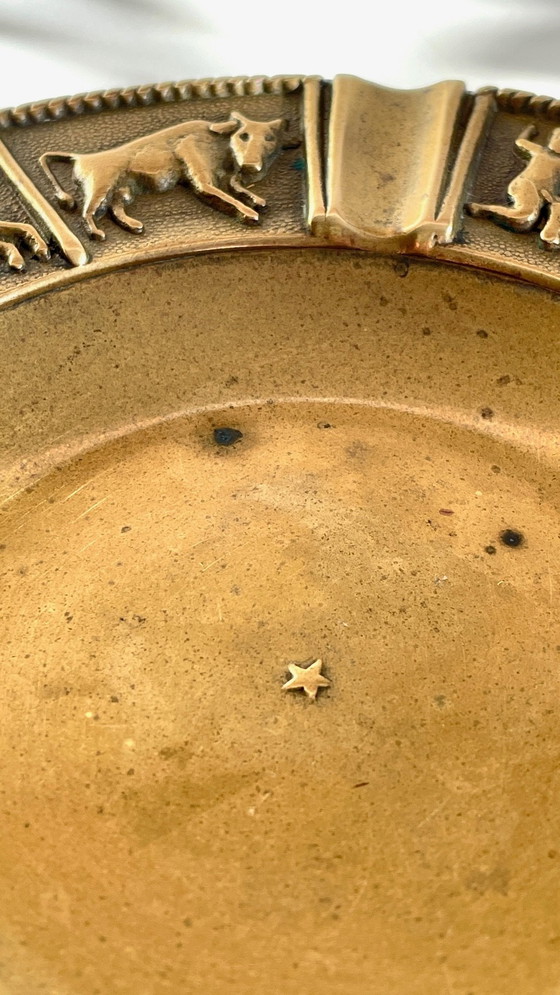 Image 1 of Posacenere vintage in bronzo con segno zodiacale