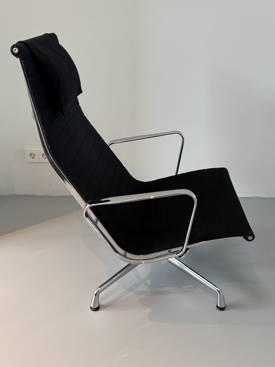 Image 1 of Vitra Eames Ea-124 Lounge Chair