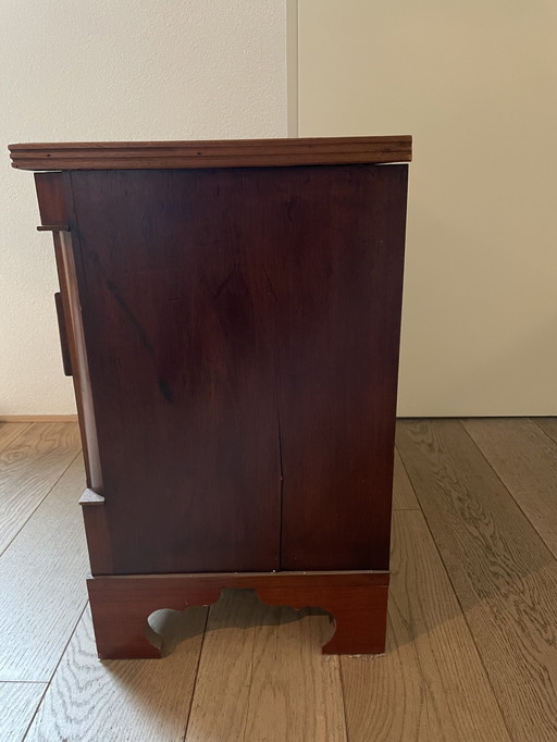 Antique Chest of Drawers