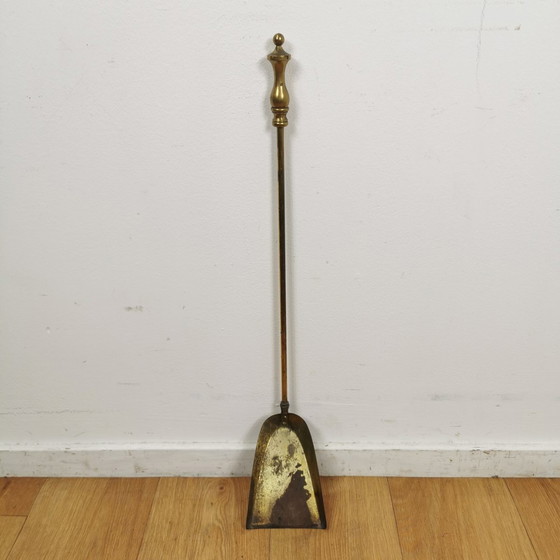 Image 1 of Antique Brass Servant, Fireplace Set, Fireplace Supplies