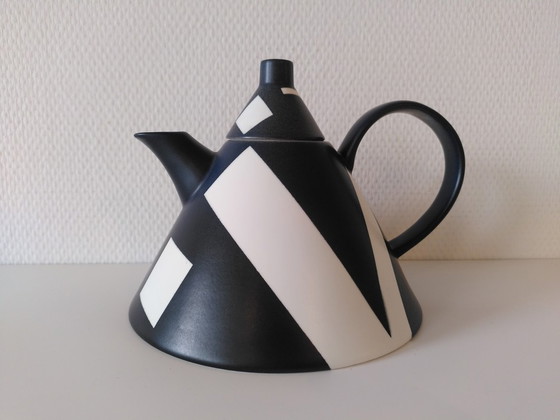 Image 1 of Rörstrand Teapot 411 by Rolf Sinnemark