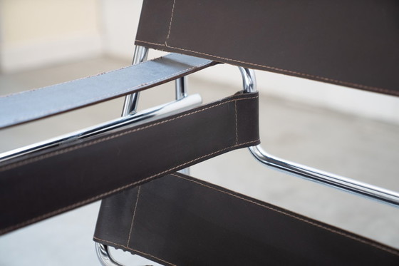 Image 1 of Pair of brown and beige armchairs in leather and iron, 1970s