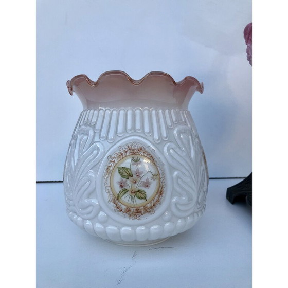 Image 1 of Vintage Victorian oil lamp with milk glass and iron metal, England 1900