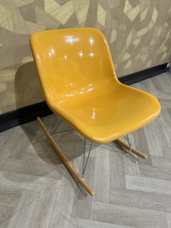 Image 1 of Fauteuil à bascule vintage Houtoku/Artifort