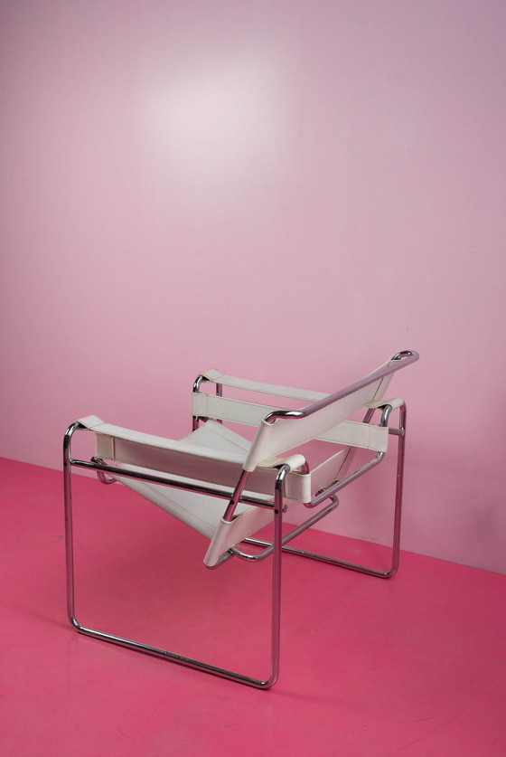 Image 1 of B3 Wassily Chair door Marcel Breuer voor Bononia