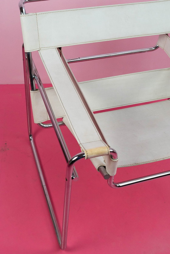 Image 1 of B3 Wassily Chair door Marcel Breuer voor Bononia