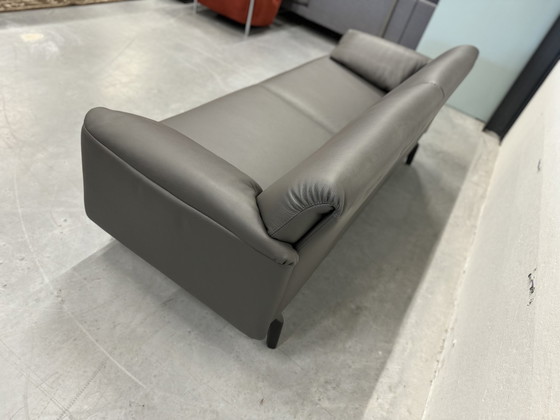 Image 1 of Leolux Bora Balanza 3 Seater Sofa Gray Leather