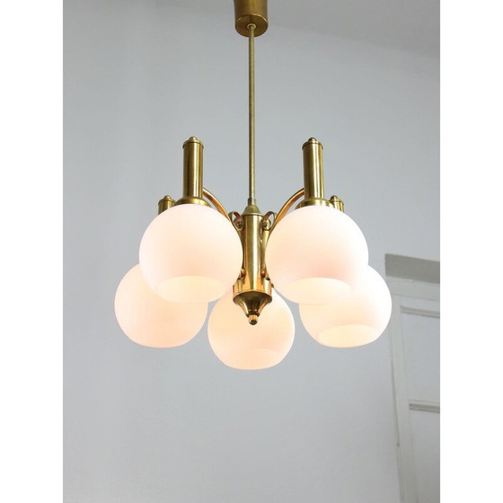 Image 1 of Lampadario vintage in ottone e opalino, Italia