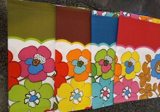 Image 1 of 13311 Vintage 1970s Merry Tablecloth