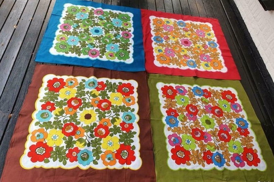 Image 1 of 13311 Vintage 1970s Merry Tablecloth