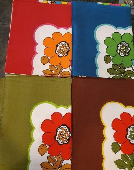 Image 1 of 13311 Vintage 1970s Merry Tablecloth