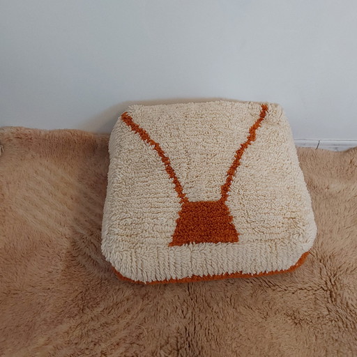 Berber cushion