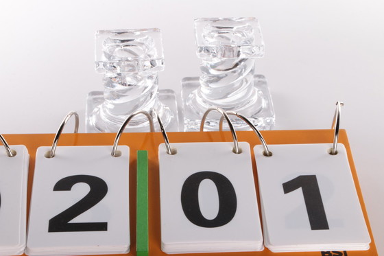 Image 1 of Lot de deux bougeoirs vintage en verre des années 1960, fabriqués en Scandinavie. Une paire de bougeoirs en verre des années 196