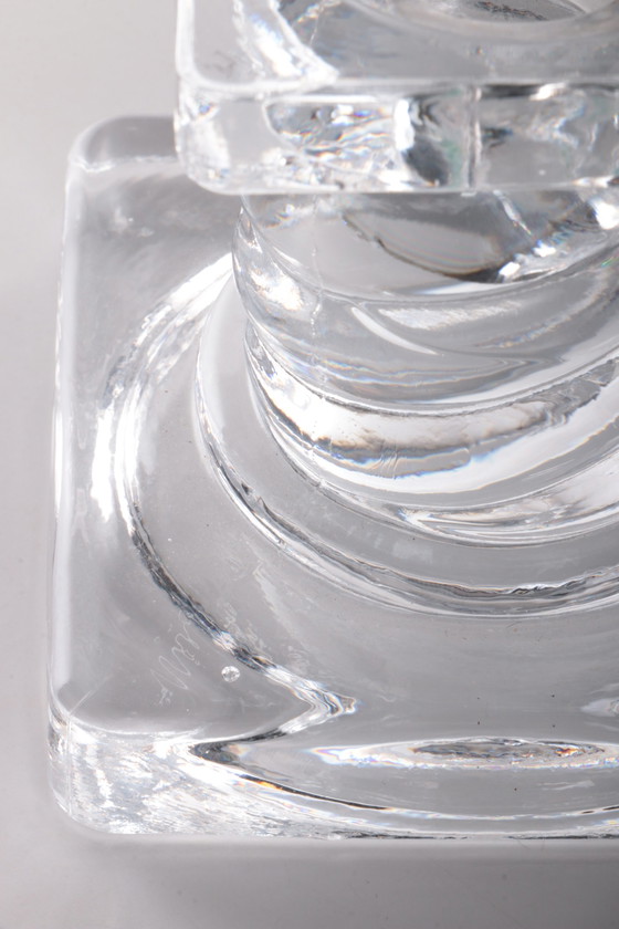 Image 1 of Lot de deux bougeoirs vintage en verre des années 1960, fabriqués en Scandinavie. Une paire de bougeoirs en verre des années 196