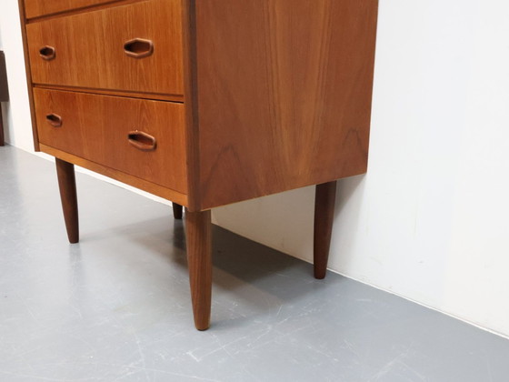 Image 1 of Cassettiera alta danese in teak vintage