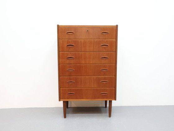 Image 1 of Cassettiera alta danese in teak vintage