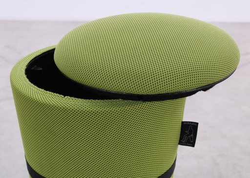 Wilkhahn Stand-Up Stool Green