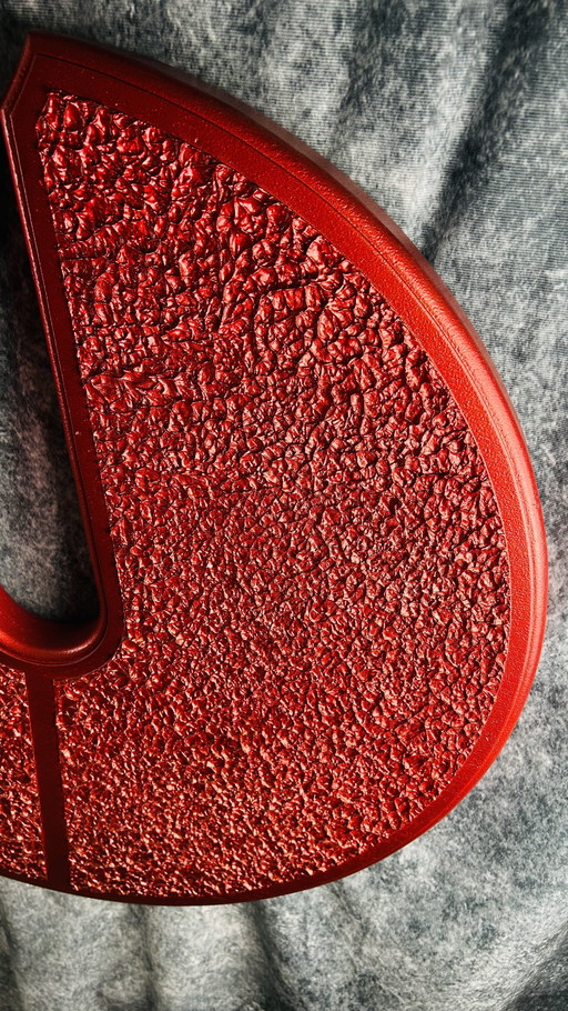 Murale "Vino rosso" di Rotan Hunt 