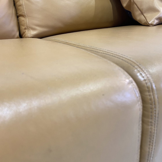 Image 1 of Montel sofa