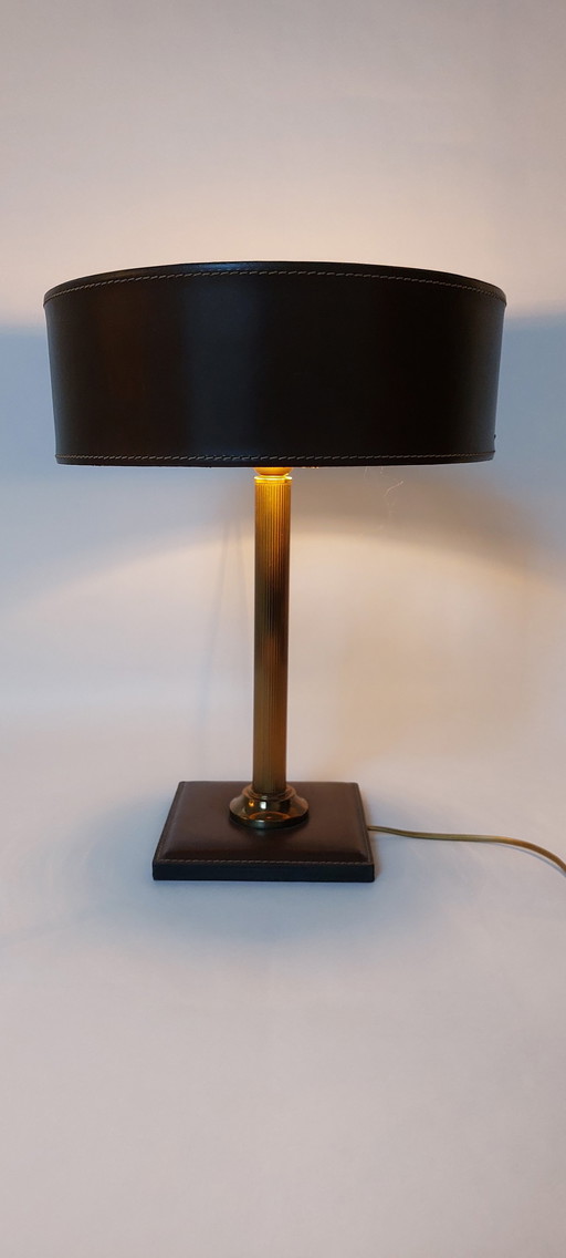 Square Bass Table Lamp In Brown Leather