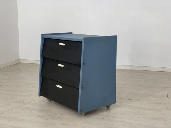 Image 1 of Mid Century armoire à chaussures armoire de couloir armoire vintage show cabinet