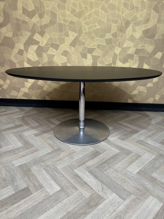 Image 1 of Artifort Circle Oval Matt Black