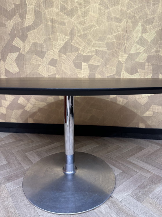 Image 1 of Artifort Circle Oval Matt Black