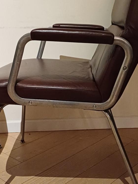 Image 1 of 2x Artifort chair