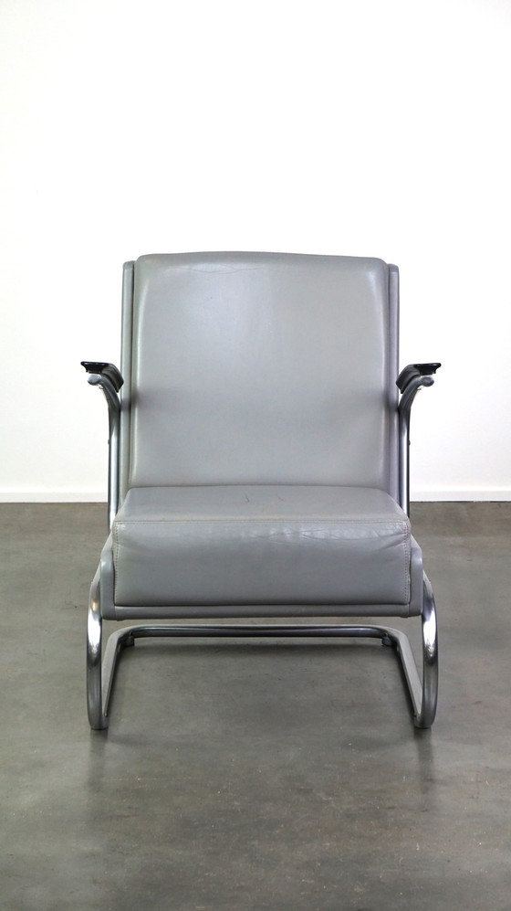 Image 1 of Fauteuil vintage bauhaus en cuir de vachette gris