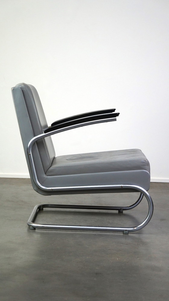 Image 1 of Vintage gray cowhide leather bauhaus design armchair