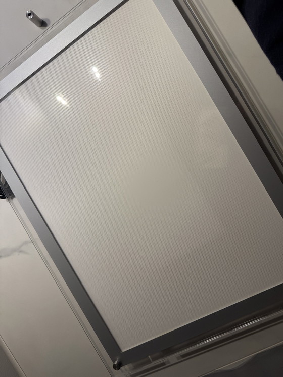 Image 1 of Foto de Dolce &amp; Gabbana en marco iluminado