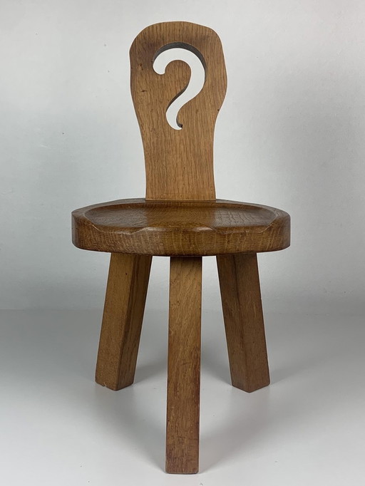 Tabouret tripode sculptural en chêne, 1960s