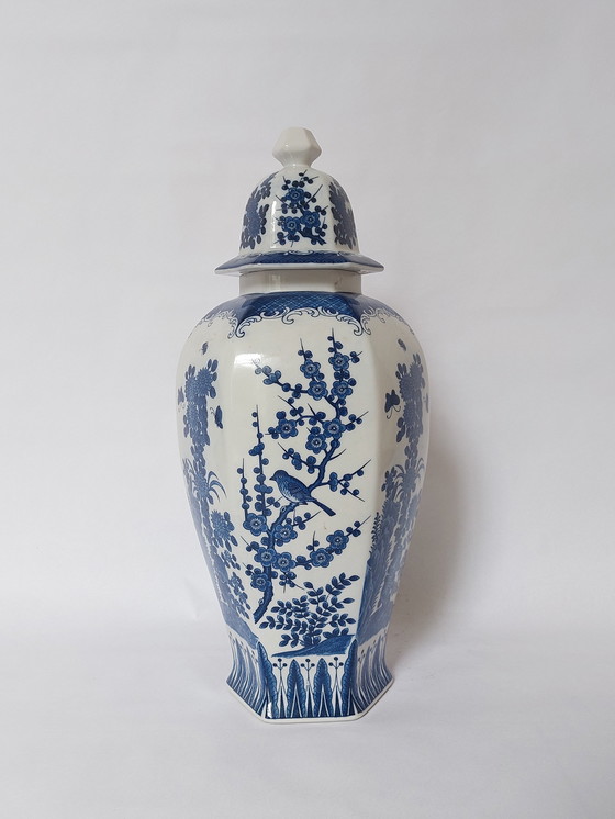 Image 1 of Chinese Vase