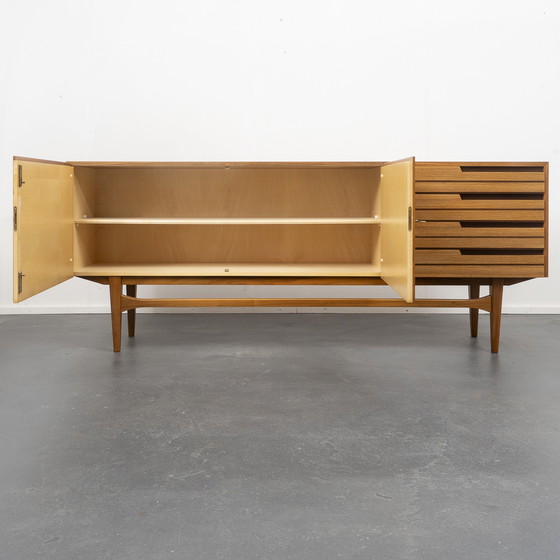 Image 1 of Années 60 Sideboard, noyer,restauré, 200cm