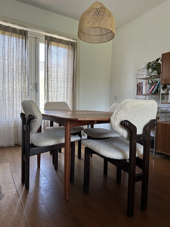 Image 1 of Vintage dining table