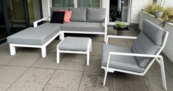 Image 1 of LIFE Outdoor Lounge Set