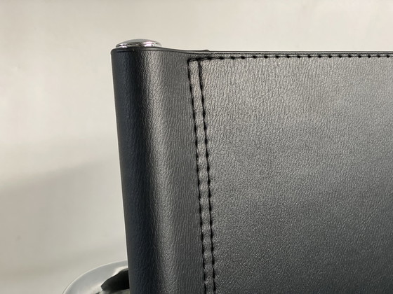 Image 1 of 2x Vintage chairs