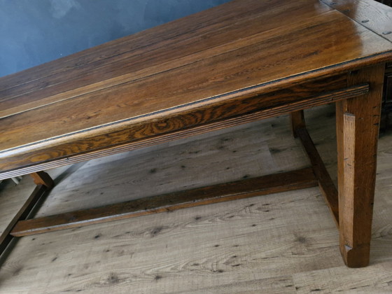 Image 1 of Stylish Oak Table