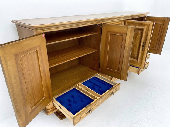 Image 1 of Solid oak buffet from Horgenglarus