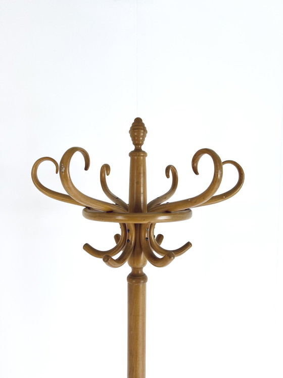 Image 1 of Porte-manteau style Thonet