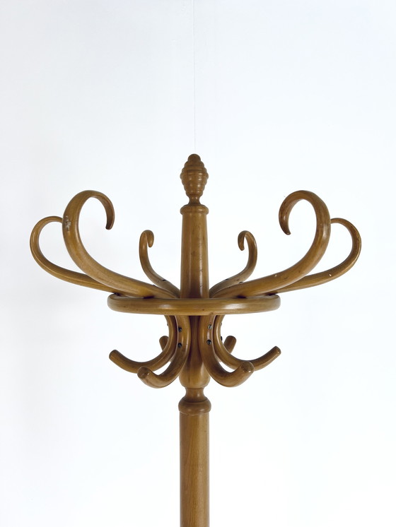 Image 1 of Porte-manteau style Thonet